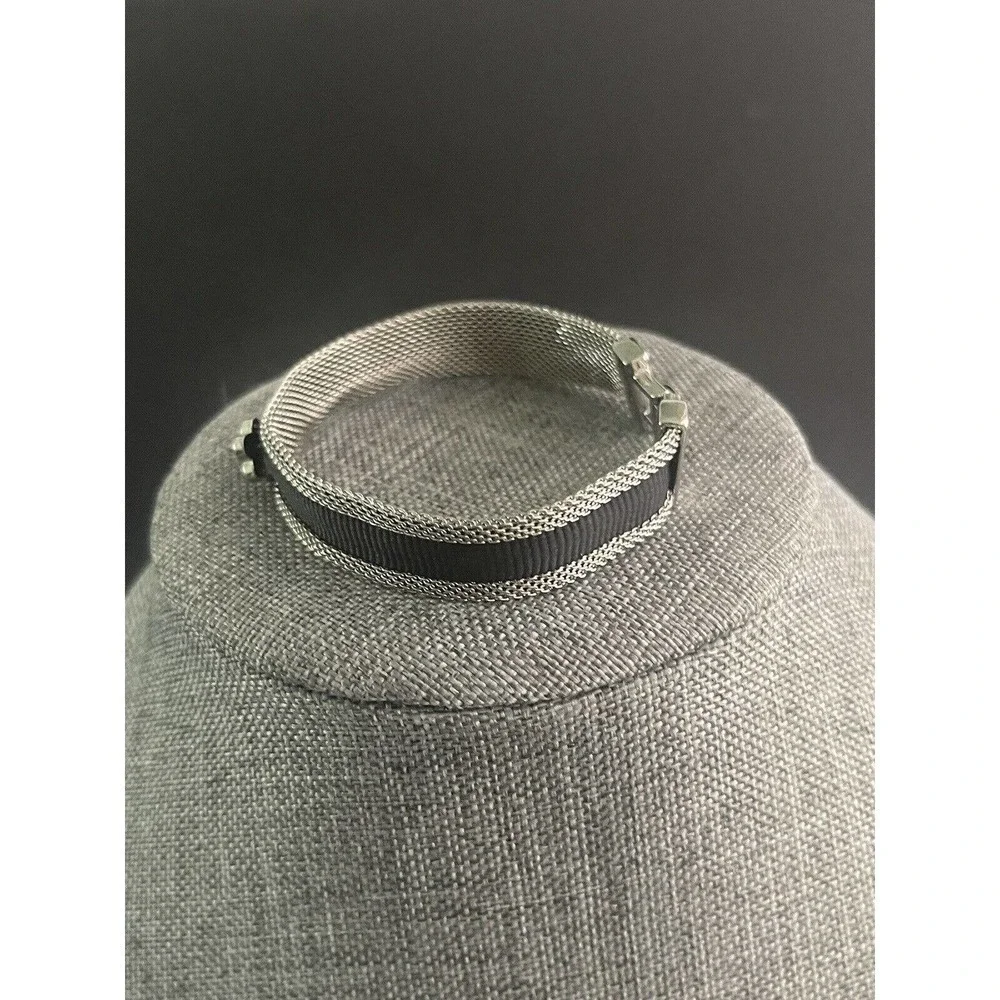 Guess Cable Rhinestone Rhinestone Floral CaSual Dressy Bracelet